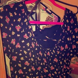 Torrid Floral Top 💐